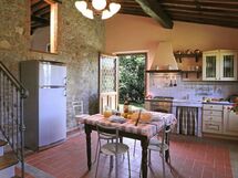 Accommodation:&nbsp;Ginestra