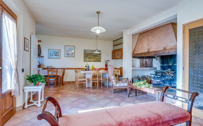 Accommodation:&nbsp;Donatello 155.1