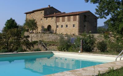 Podere Torremozza: Property, Swimming Pool, House, Building, Villa, Real Estate, Estate, Vacation, Leisure, Summer