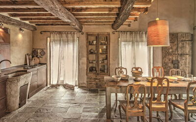 Accommodation:&nbsp;Tobacco Loft