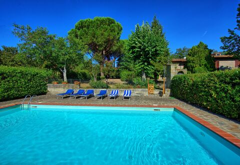 Casale Ambra: Swimming Pool, Property, Estate, Real Estate, Leisure, House, Building, Villa, Vacation, Grass