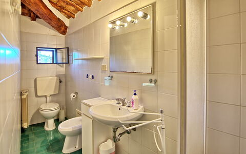 Tenuta: Bathroom, Room, Property, Interior Design, Building, Real Estate, House, Sink, Architecture, Furniture