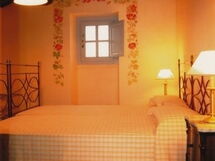 Accommodation:&nbsp;La Rosa