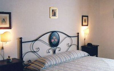 Accommodation:&nbsp;Robinia