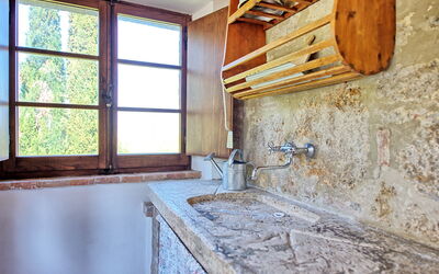 Accommodation:&nbsp;Sarteano 2