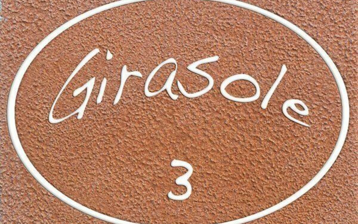 Accommodation:&nbsp;Girasole