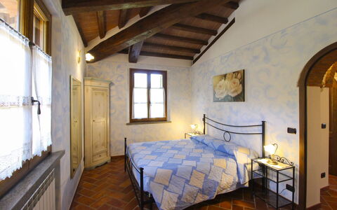 La Casetta nel Bosco: Wall, Interior Design, Furniture, Ceiling, Flooring, Home, Floor, Room, Bedroom, Bed