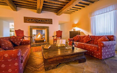 Bastia 3 - Cipressi: Living Room, Room, Furniture, Property, Interior Design, Building, Orange, Real Estate, Ceiling, Home