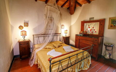 Civitella: Bedroom, Room, Bed, Furniture, Property, Bed Frame, Interior Design, Bed Sheet, Building, House