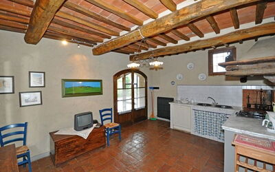 Accommodation:&nbsp;Orciaia 3