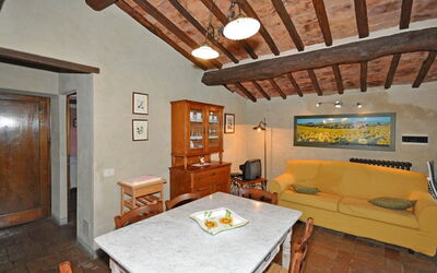 Accommodation:&nbsp;Orciaia 2