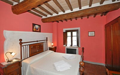 Accommodation:&nbsp;Orciaia 6