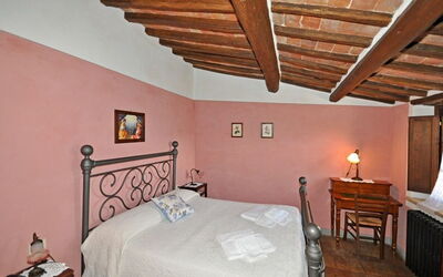 Accommodation:&nbsp;Orciaia 2