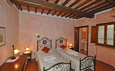 Accommodation:&nbsp;Corelli 6