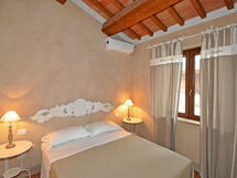 Accommodation:&nbsp;Pegaso 4