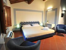 Accommodation:&nbsp;Room Swing