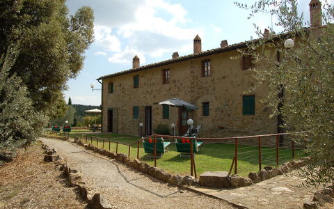 Appartamento Beatrice: Property, House, Building, Cottage, Rural Area, Village, Tree, Architecture, Home, Farmhouse
