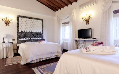 Accommodation:&nbsp;Family Suite