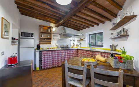 Bigiolo a Melazzano: Picture Frame, Property, Table, Cabinetry, Countertop, Kitchen, Wood, Interior Design, Living Room, Architecture