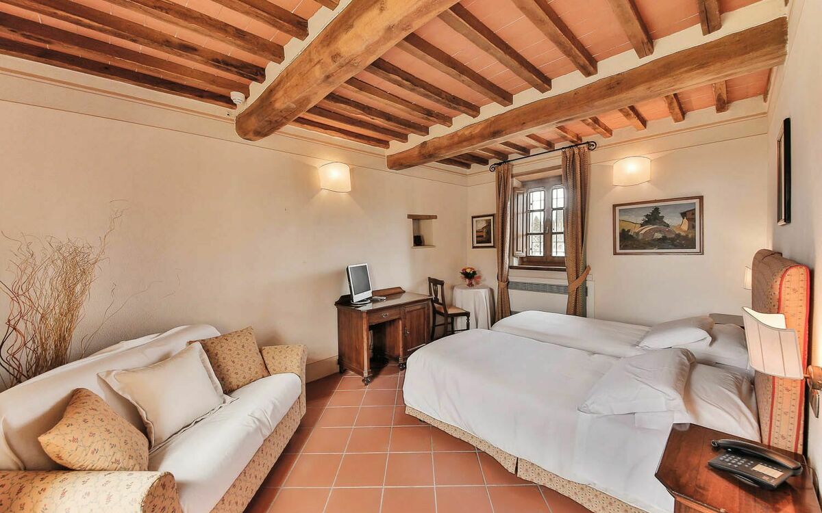 Accommodation:&nbsp;Camera 3