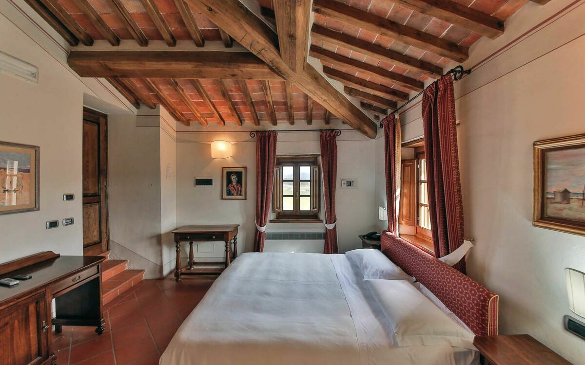 Accommodation:&nbsp;Camera 5