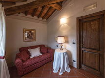 Accommodation:&nbsp;Camera 5