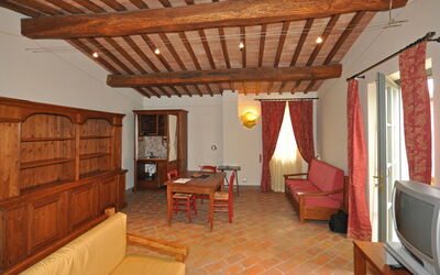 Accommodation:&nbsp;Cornia 1