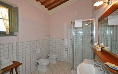 Accommodation:&nbsp;Cornia 1