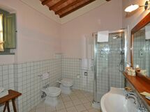 Accommodation:&nbsp;Cornia 1