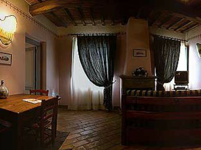 Accommodation:&nbsp;Cornia 12