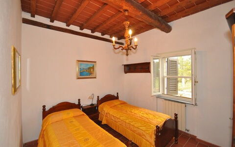 Accommodation:&nbsp;Gloriana 2