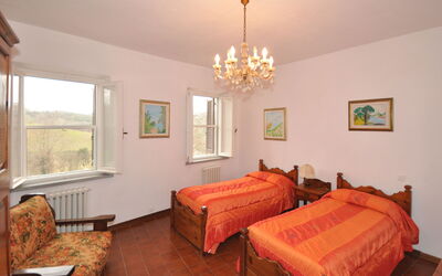 Accommodation:&nbsp;Gloriana 5