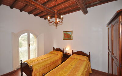 Accommodation:&nbsp;Gloriana 4