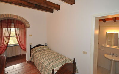 Accommodation:&nbsp;Gloriana 1