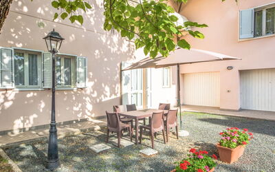 Accommodation:&nbsp;Barbara 250.2