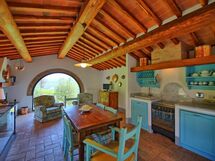 Accommodation:&nbsp;Girasole