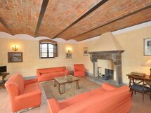 Accommodation:&nbsp;Pansè