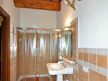 Accommodation:&nbsp;Lupo