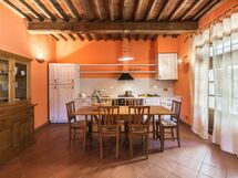 Accommodation:&nbsp;Poiana