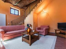 Accommodation:&nbsp;Poiana