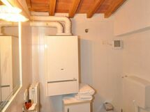 Accommodation:&nbsp;Viola