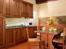 Accommodation:&nbsp;Miniato 11