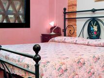 Accommodation:&nbsp;Miniato 09