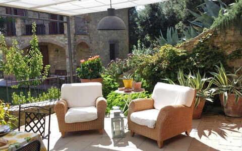 Villa Nova: Property, Patio, Furniture, Wicker, Room, Building, Backyard, Home, Interior Design, Real Estate