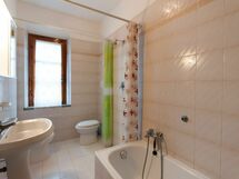 Accommodation:&nbsp;Spini 4