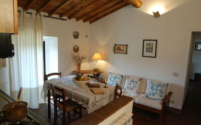 Accommodation:&nbsp;Corsignano 6