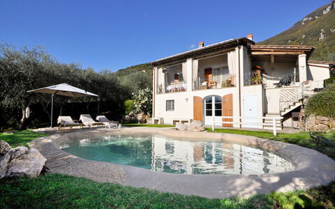 Casa Roberto: Hill, Swimming Pool, Mountain Range, Estate, Resort, Hacienda, Cottage, Farmhouse, Villa, Outdoor Furniture