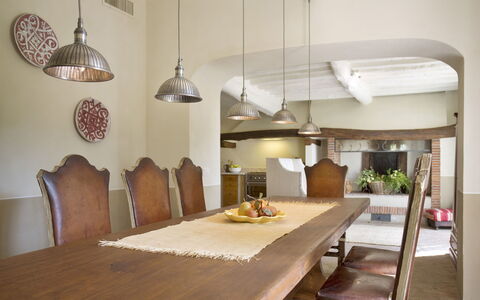 Angeloni: Room, Property, Interior Design, Ceiling, Dining Room, Furniture, Building, Floor, Lighting, House