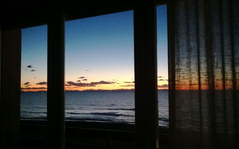 Appartamento - Le Finestre: Sky, Horizon, Water, Sunrise, Sunset, Sea, Morning, Afterglow, Ocean, Cloud