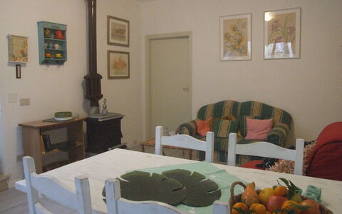 Accommodation:&nbsp;Peonia